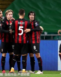  AC米兰客场战平延续争冠悬念格局