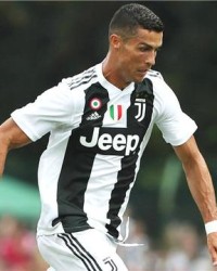  尤文图斯老将传射，率队逆转萨索洛取胜