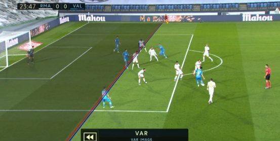  佛罗伦萨财政危机曝光 出售主场命名权引争议  